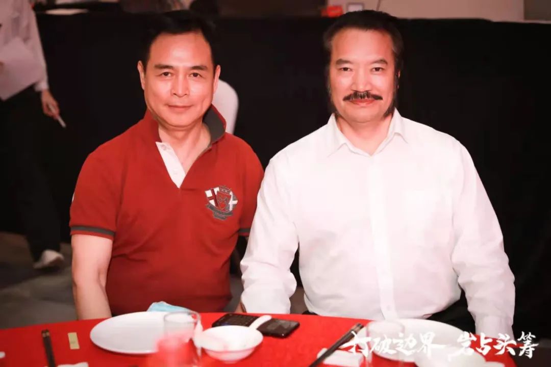 群星璀璨，共譜華章 | 2021將軍企業(yè)戰(zhàn)略營銷峰會(huì)答謝晚宴盛大舉行！(圖14)