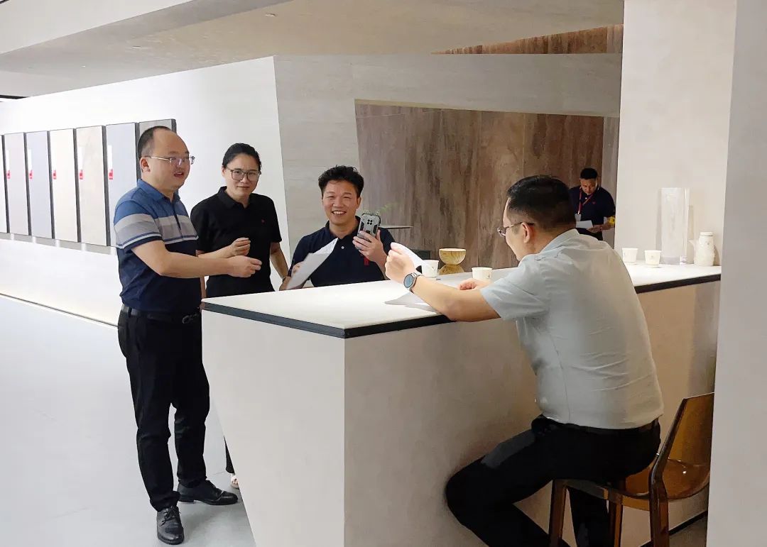 抖“星”行動(dòng)丨大將軍瓷磚2023抖音直播陪跑計(jì)劃啟動(dòng)，引爆流量密碼！(圖19)