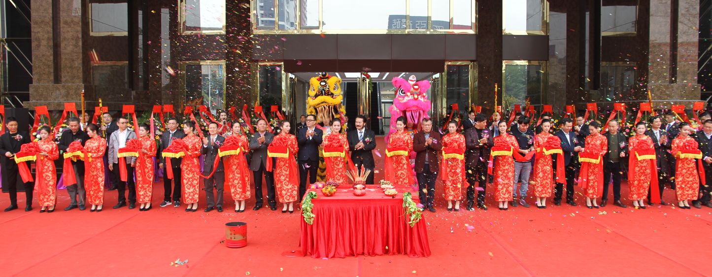 順勢(shì)突圍·破局騰飛丨大將軍陶瓷2018經(jīng)銷商年會(huì)暨總部開業(yè)盛典成功舉辦！
(圖45)