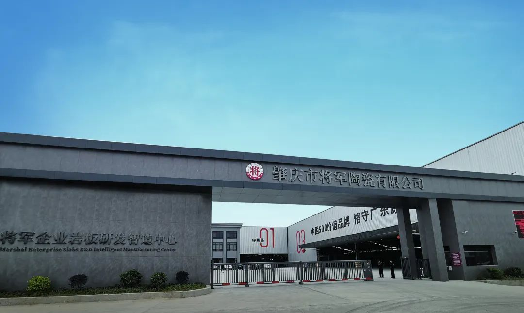 聯(lián)合比亞迪仰望U8豪車！大將軍以新姿態(tài)亮相潭洲展(圖10)